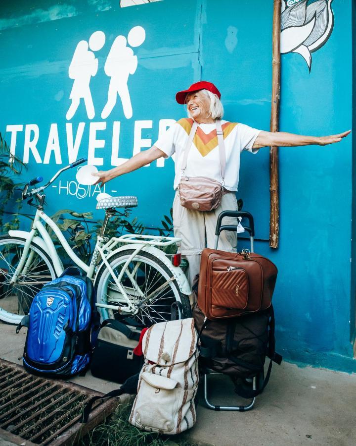 Hostal & Cafe Travelers サンティアゴ エクステリア 写真